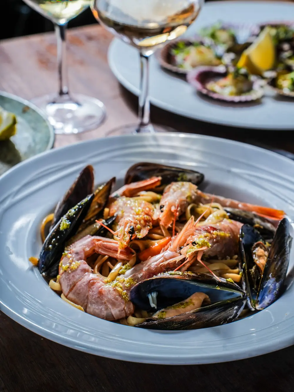 Espaguetis a la marinera con mejillones y gambas